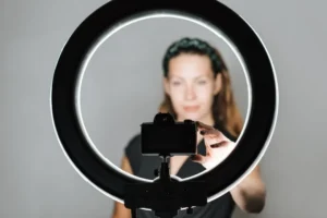 Ring light : faut-il s'inquiéter pour ses yeux ?